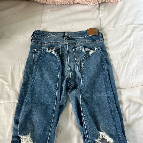 american eagle ripped skinny jeans - Picture 3 of 3
